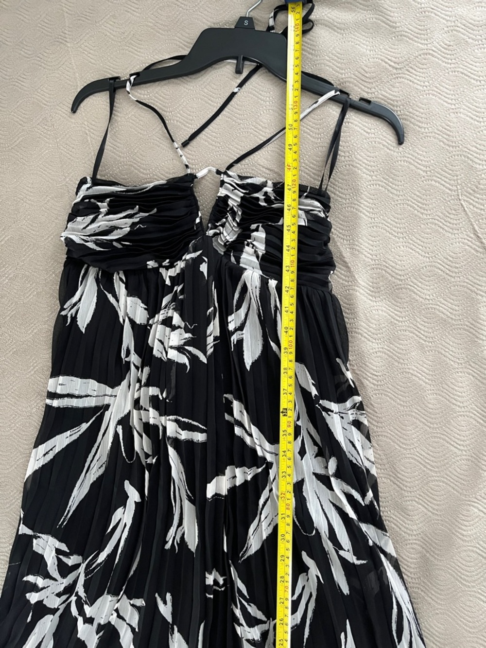 White House Black Market 🆕 Black & White Pleated Halter Maxi Dress size 4 - Picture 8 of 13